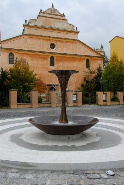 Michal Gabriel - Fountain for Mladá Boleslav - View of the finished and installed fountain